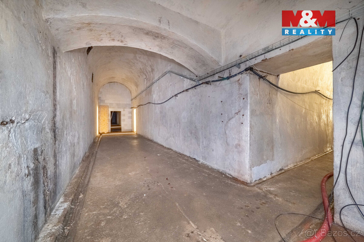 Pronájem skladu, 1366 m², Štěnovice, ul. Plzeňská - 13