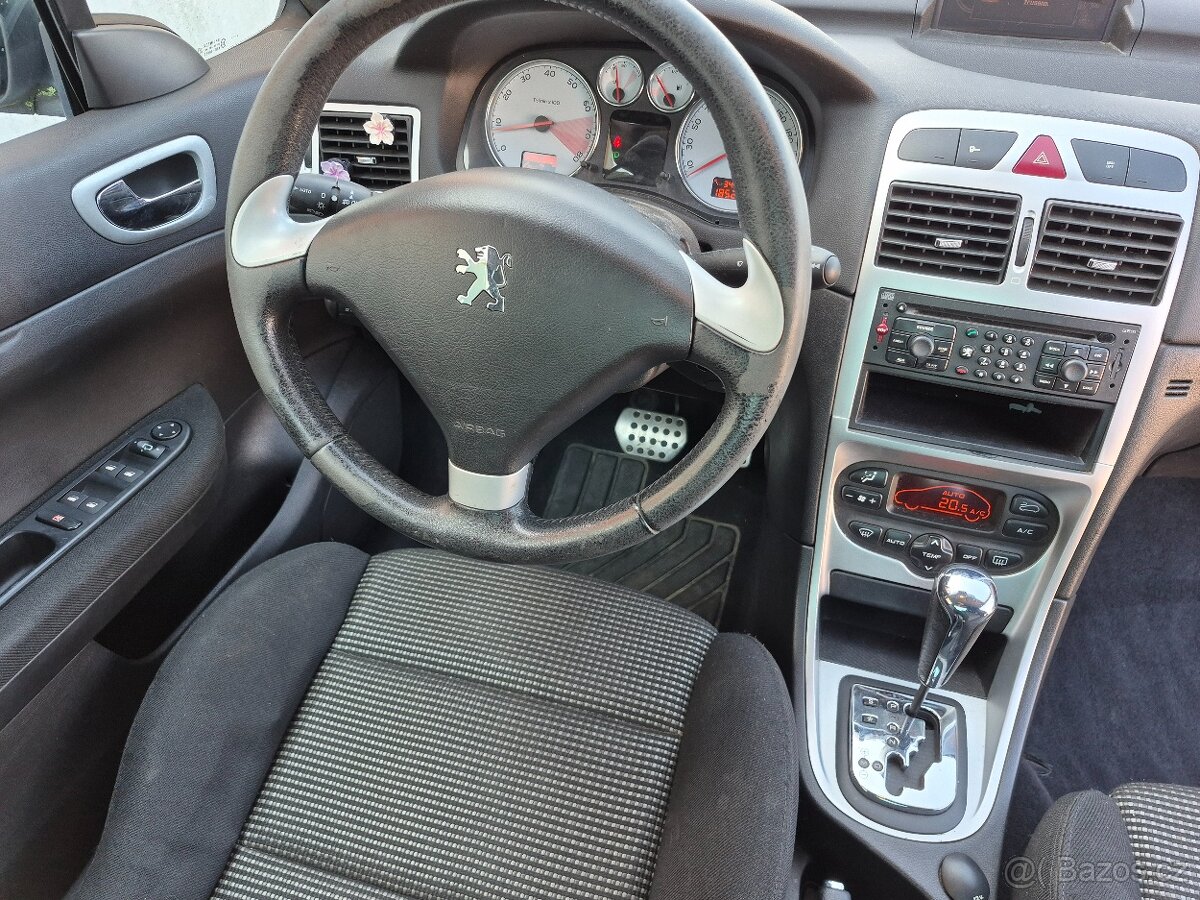 307CC. 2,0i, 100kW, kabrio, automat - 13