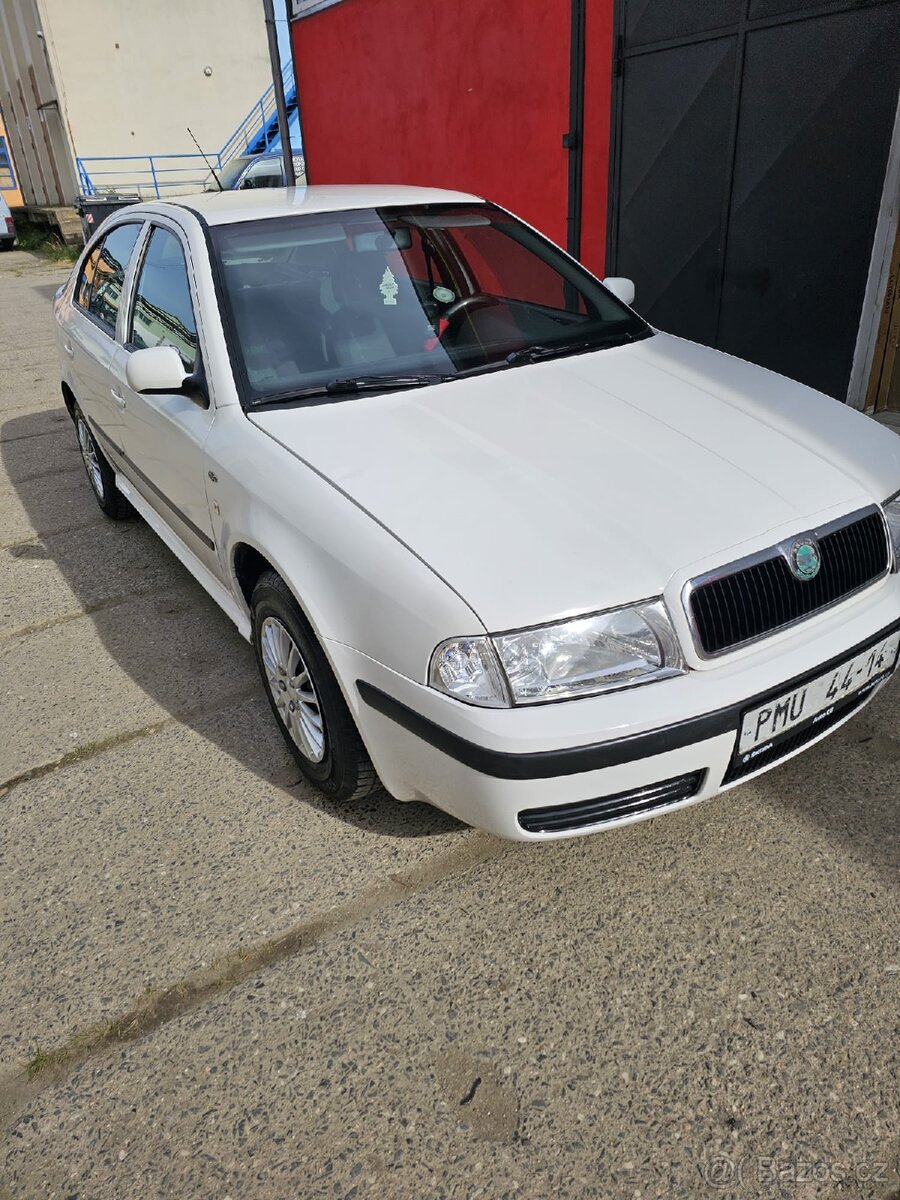 ŠKODA OCTAVIA 1,6 BENZIN - 13