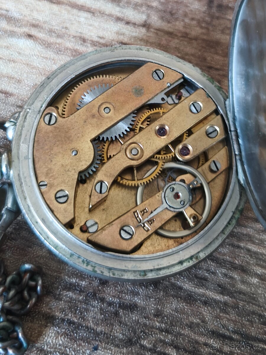 Staré kapesní hodinky. - 13