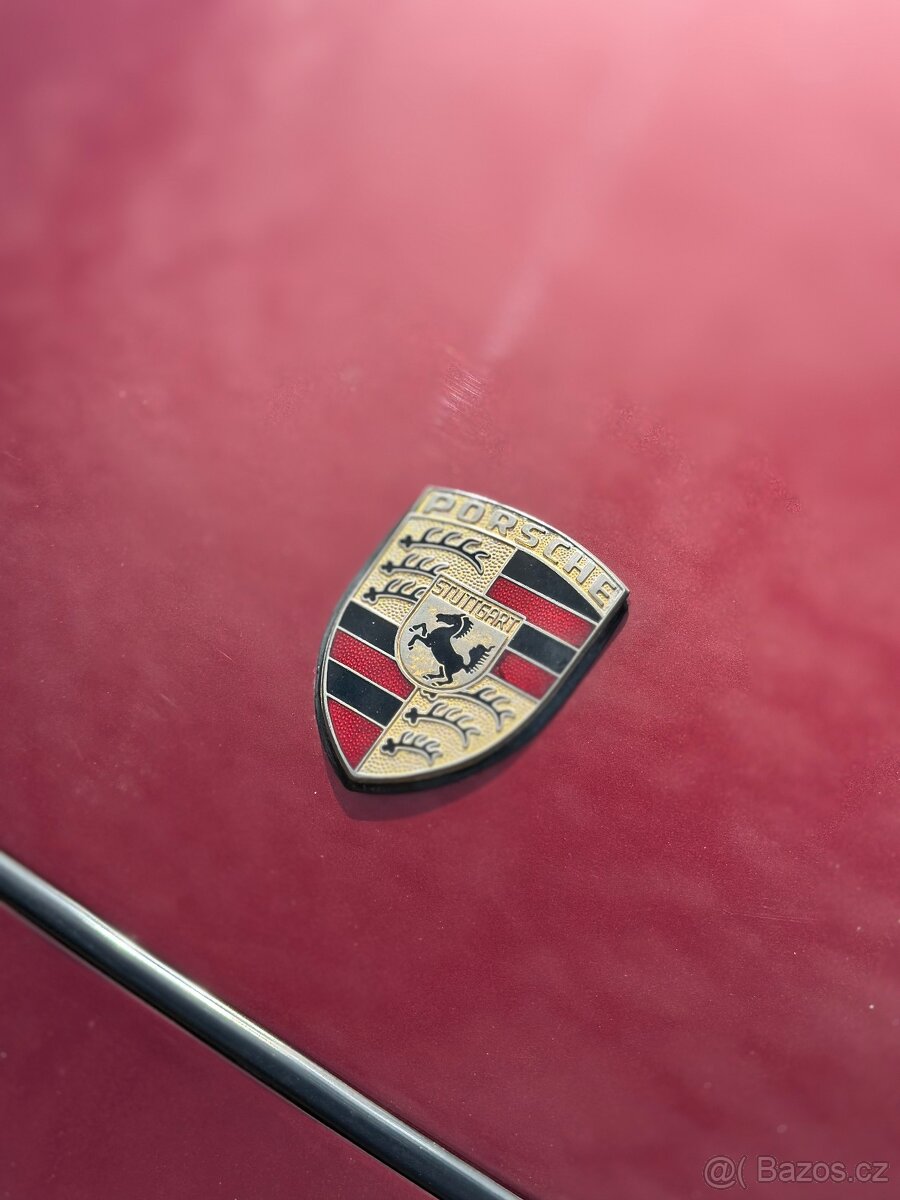 Porsche 928 S - 13
