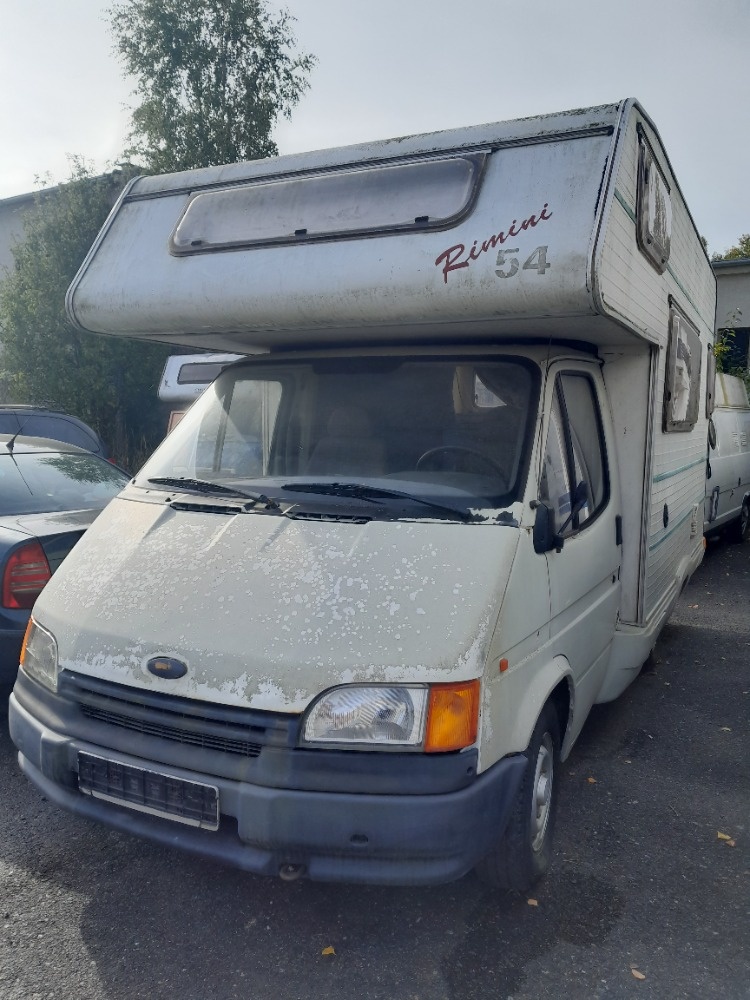 Obytna dodavka Ford Tranzit 2.5td - 13