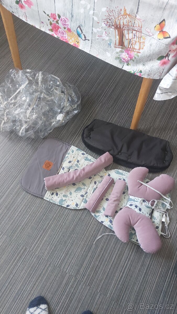 Kočárek Joie Versatrax grey - 13