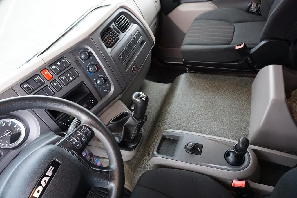 DAF LF 260 – 4x2 - Shrnovačka – EURO 6 - 13