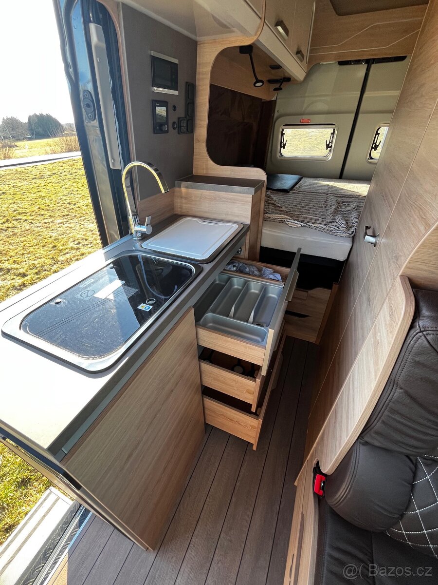 Obytná dodávka Knaus BoxDrive 600XL - 13