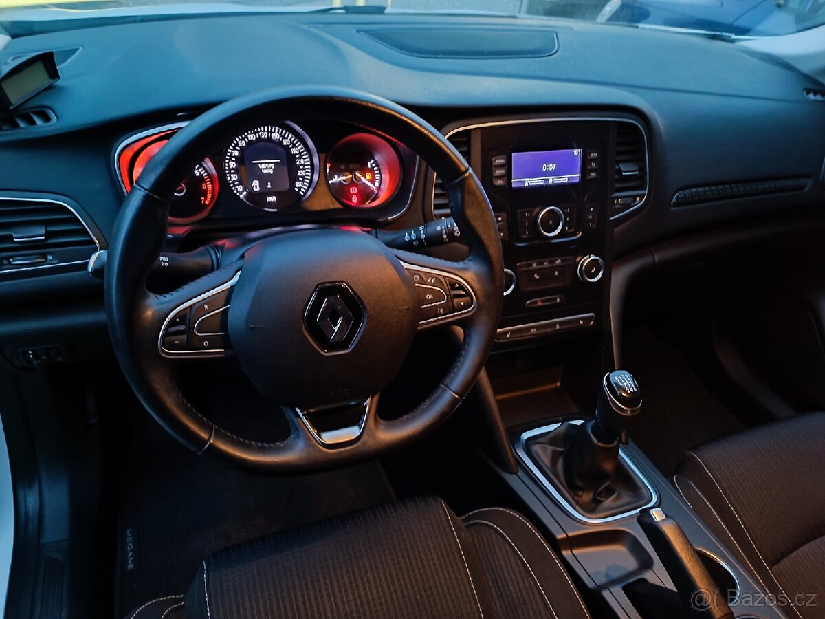 Renault Megane 4 1.2 benzín 2016 - 13
