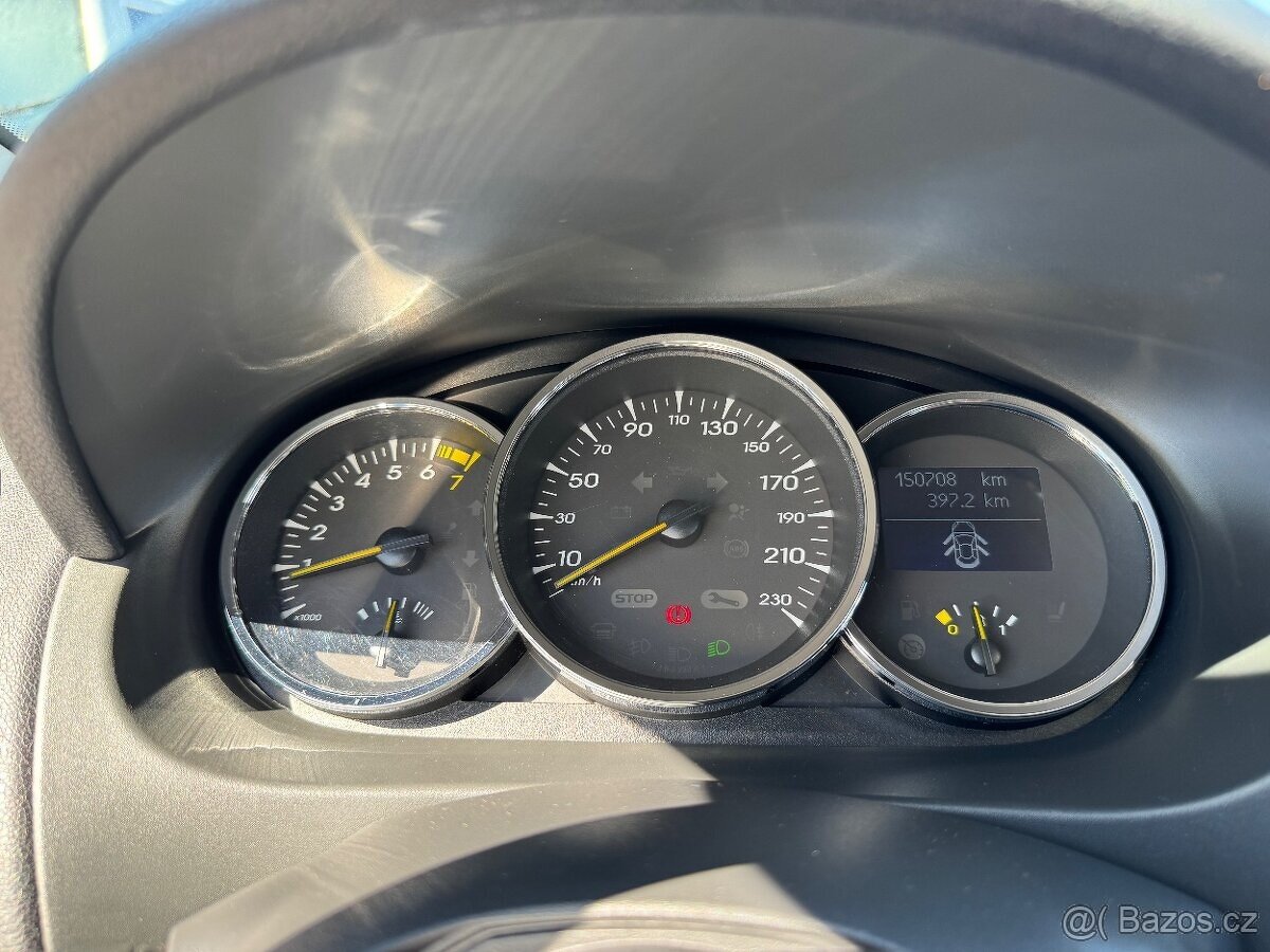 Renault Fluence 1.6i 16V 81 kW - 13