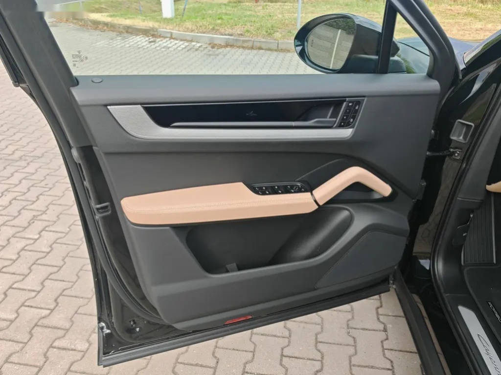 Porsche Cayenne, 3.0 V6 Coupe MY2025 1 - 13