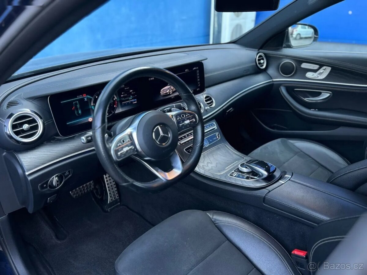 Mercedes-Benz Třídy E, 220d AMG 4MATIC, DPH - 13