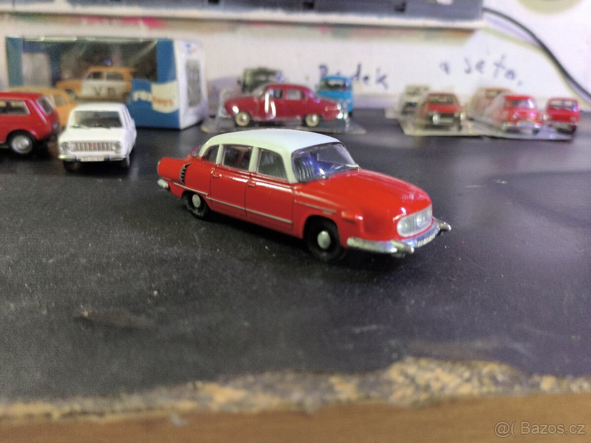 Modely autíček Tatra a jine - 13