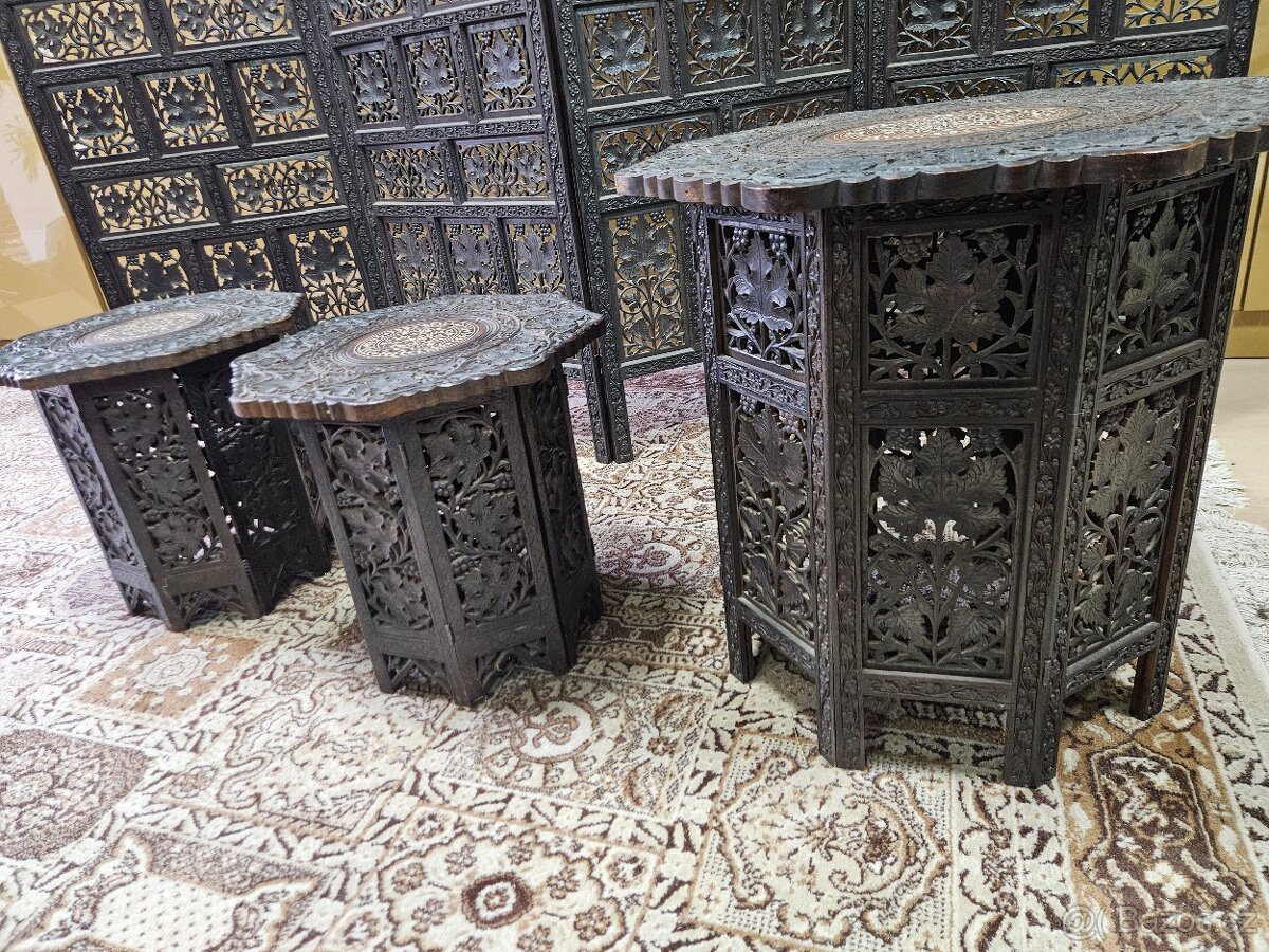 Starožitný vyřezávaný paraván se stolky - 13