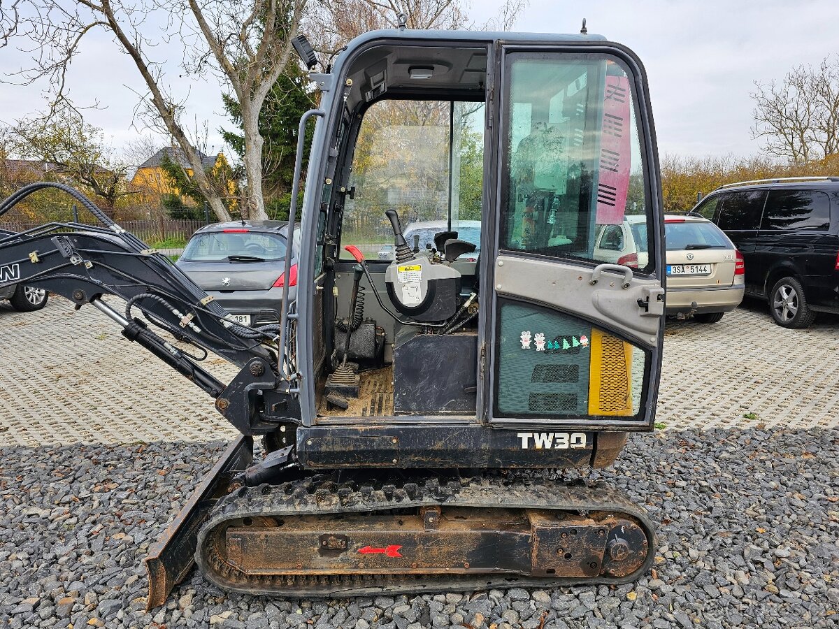 MINIBAGR, motor KUBOTA, 5x lžíce, DPH - 13