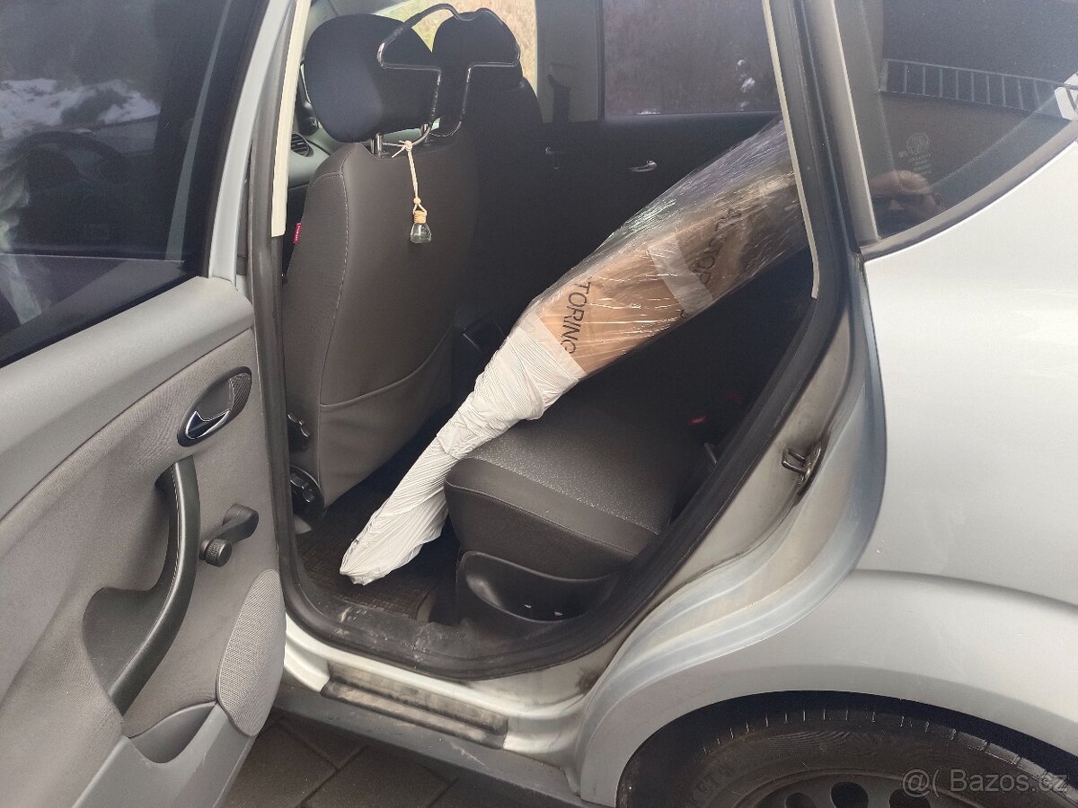 Lehce bouraný Seat Toledo 1.6 MPi - 13