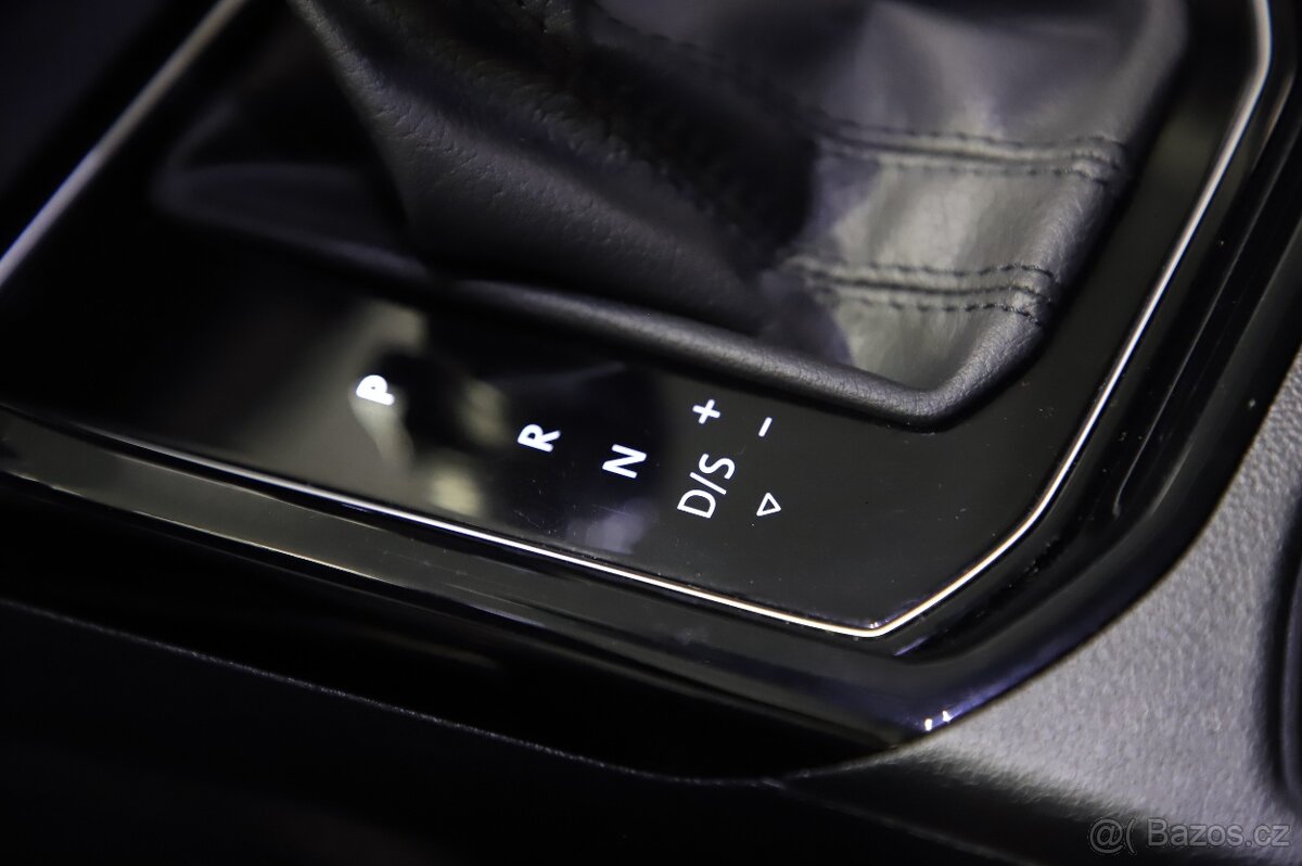 VW Touran Highline 2.0TDI 110kW DSG - záruka Autodraft - 13