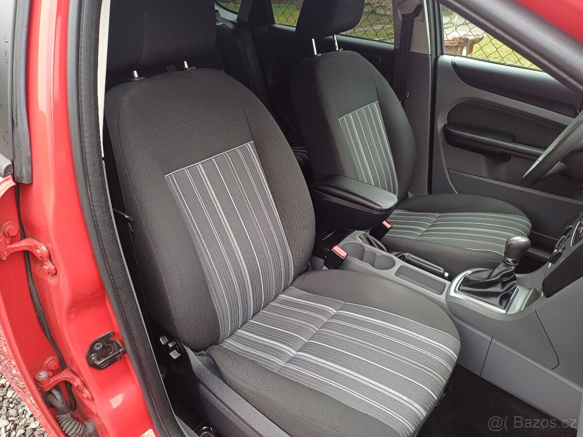 74195km Ford Focus 1.6 16V Tempomat - 13