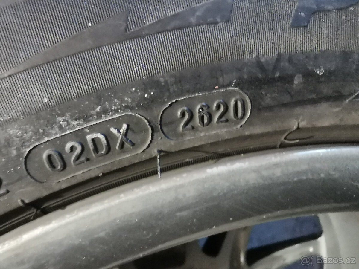 Mercedes Benz E (W213) - orig. 19" AMG alu s pneu - 13