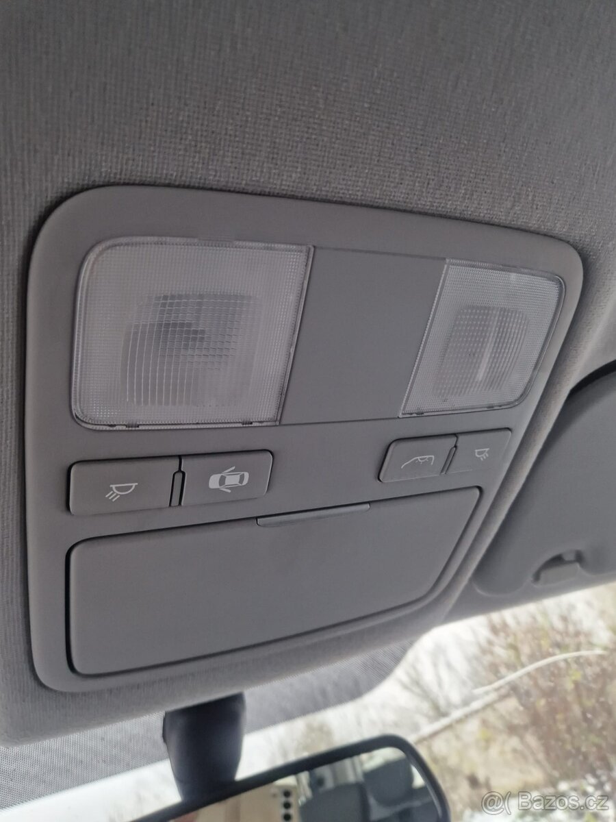 Hyundai H1 H-1 STAREX 2.5 CRDi VGT Tour A/T, POJAZDNE, DPH - 13