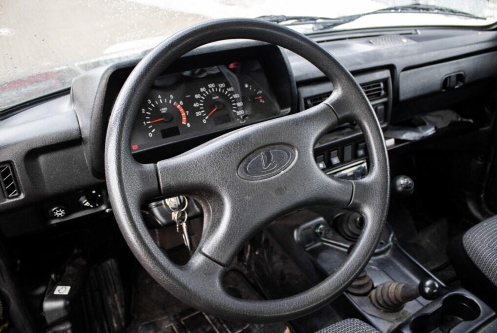 Lada Niva 61kW (2015) - 13