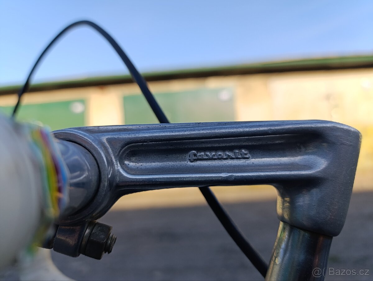 Favoritka - 13