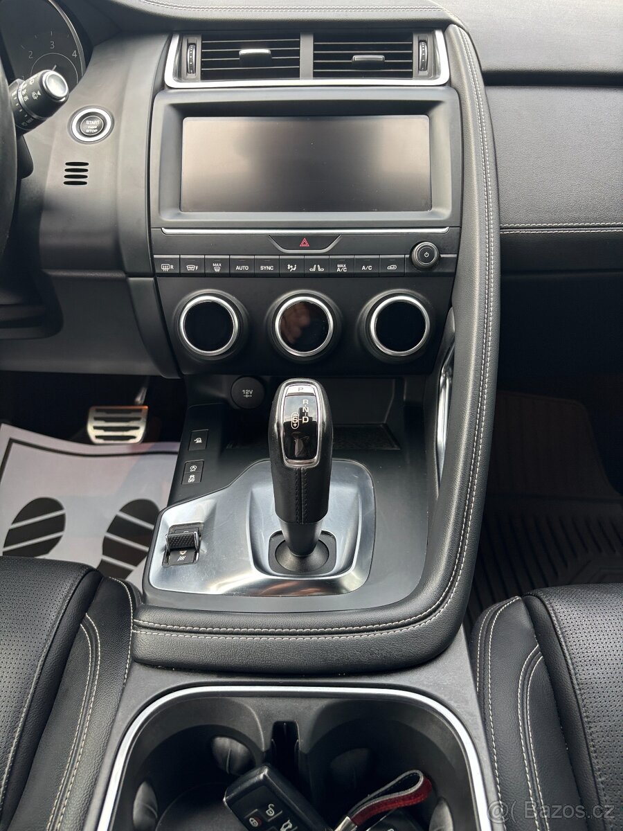 Jaguar E-Pace 2.0D180 R-Dynamic S 4WD AT ČR 4x4 - 13