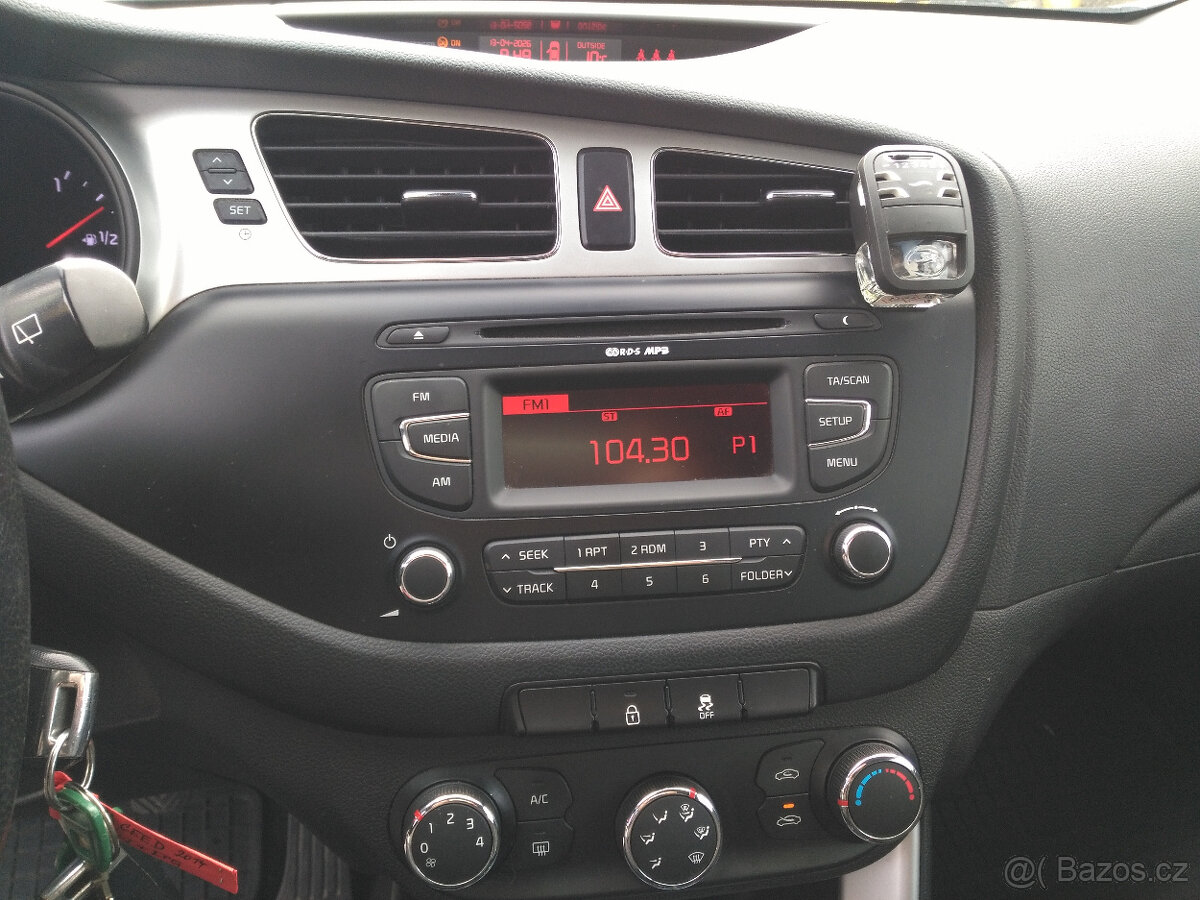 Kia Ceed 1.4i + LPG - 13