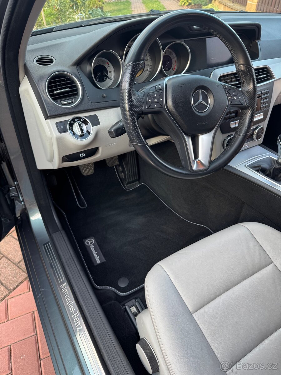 Mercedes Benz C200 W204 - 13