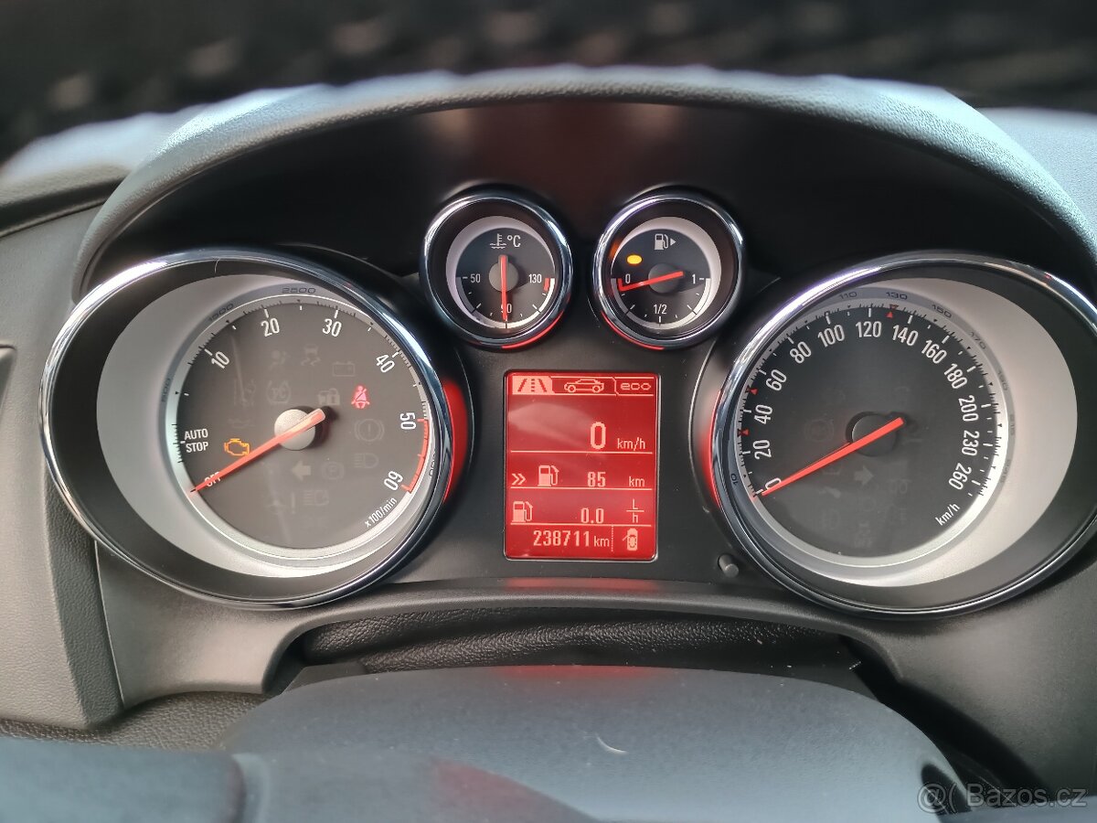 Prodám Opel Astra 1.6 CDTI 100kw - 13