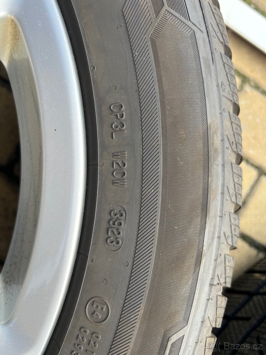 Zimní sada kol pro Audi A6 (4G) 7Jx18 ET38 - 13