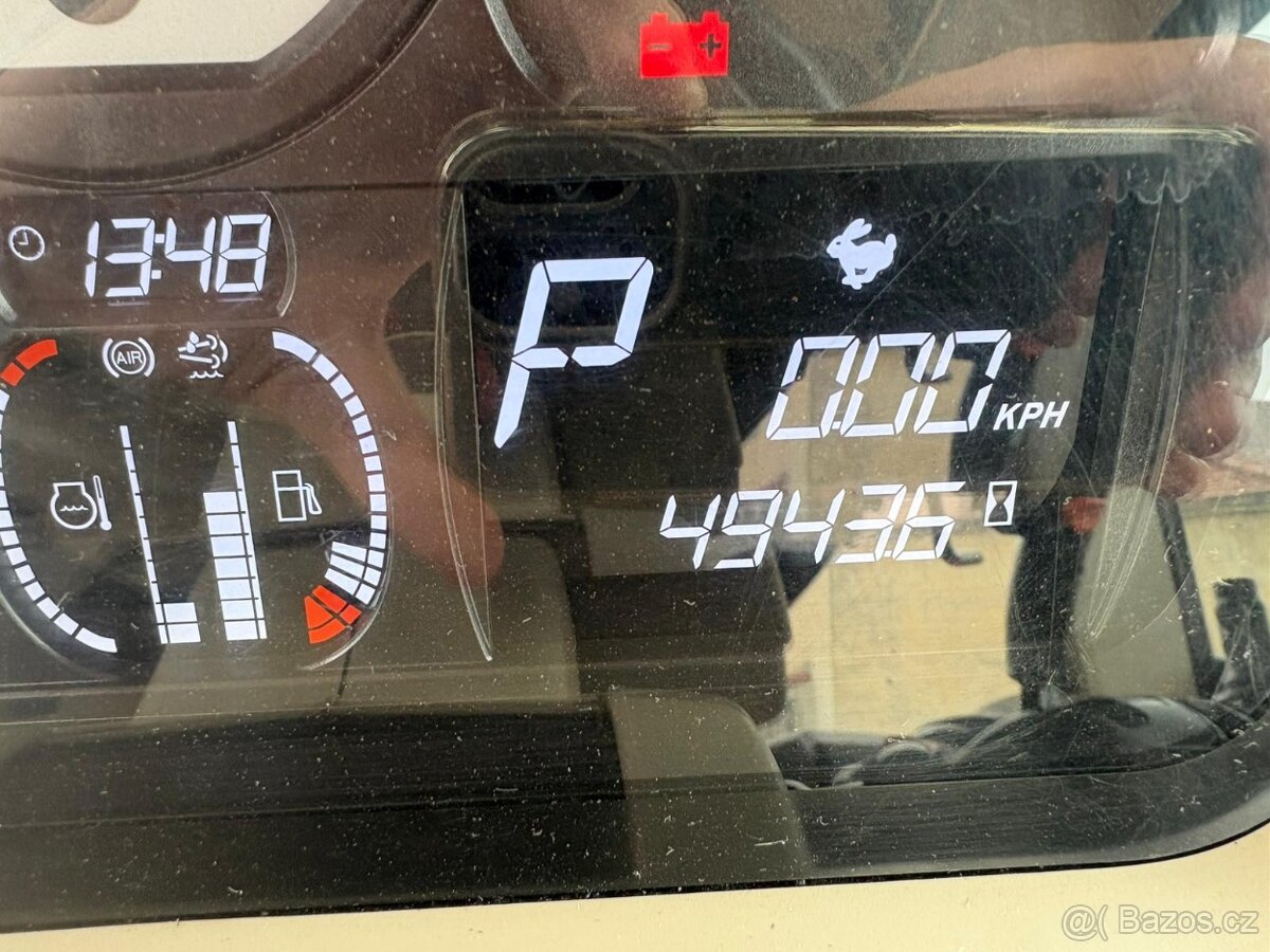 Traktor Massey Ferguson 8740S - 13