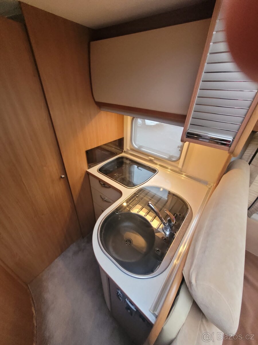 Integrál Burstner I728, zimní paket - 13