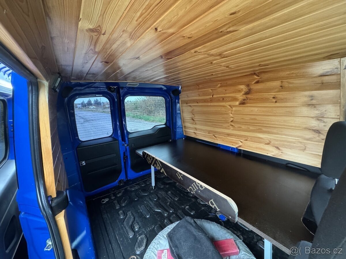 Fiat Doblo 1.4T 88kw CNG, rv2012,NOVÁ STK,VESTAVBA NA SPANÍ - 13