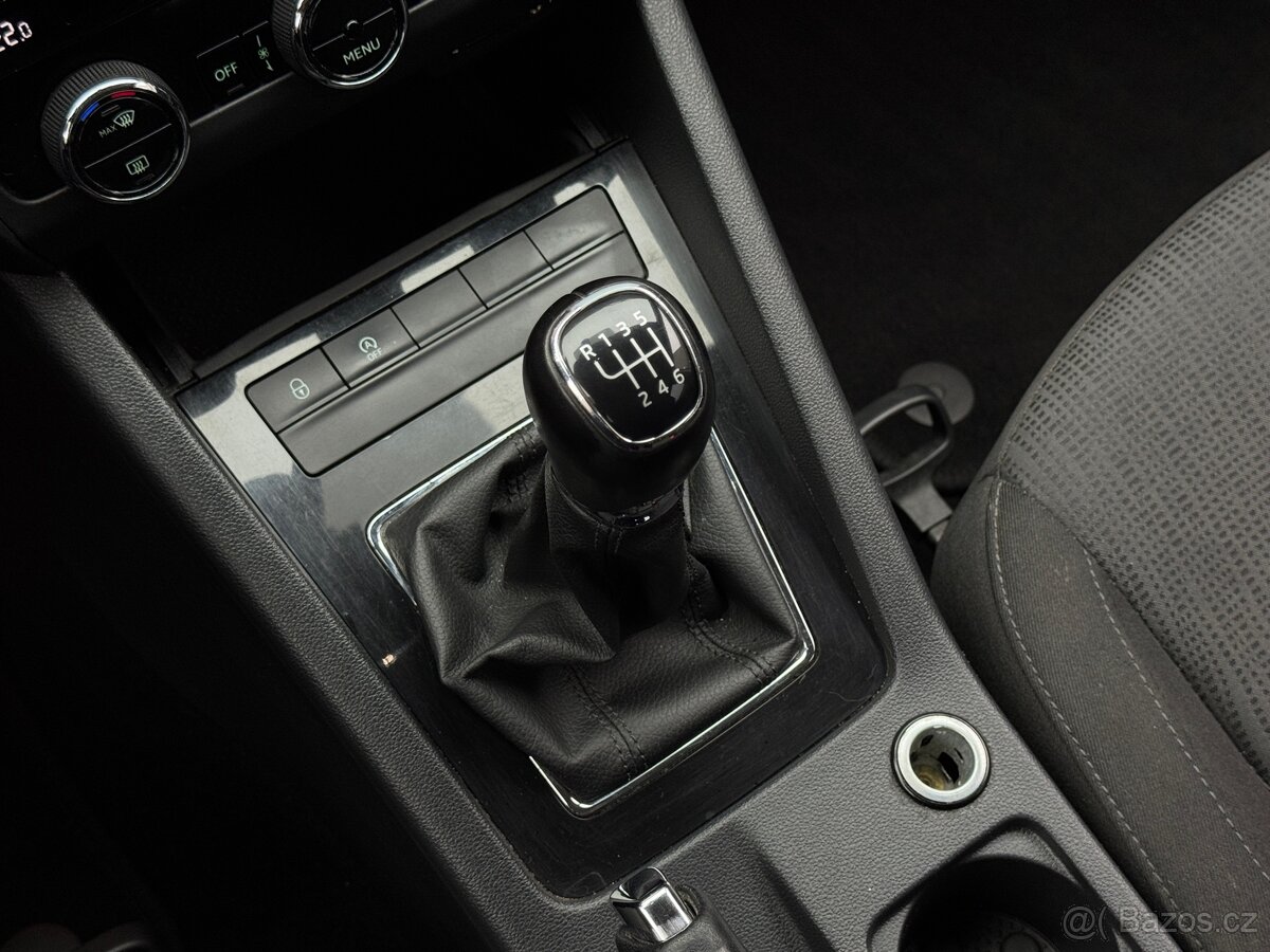 SKODA Octavia 3 Combi FL 2.0TDI MANUÁL - 13