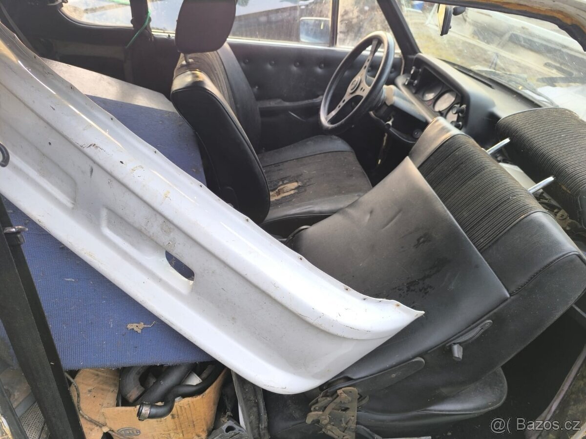 BMW 2002 - 13