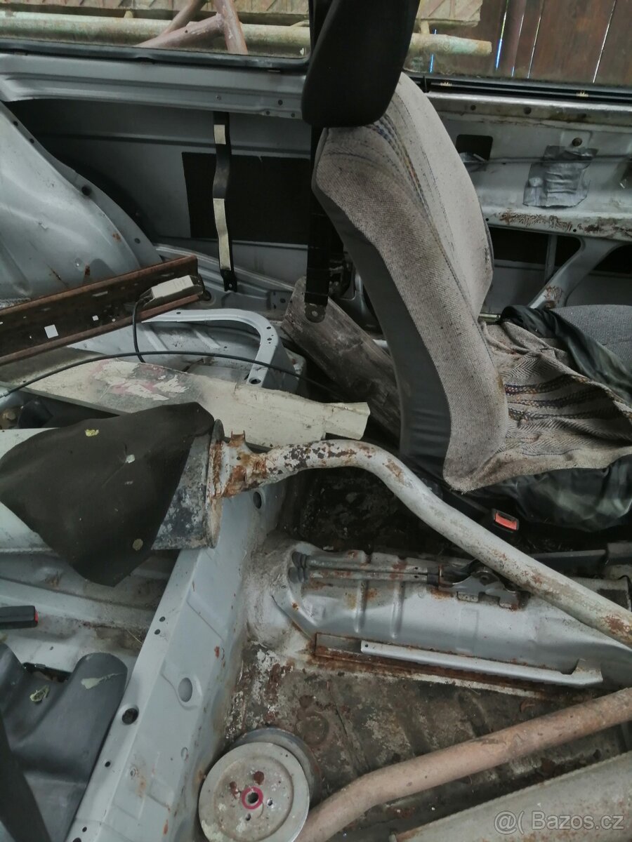 volkswagen golf mka2 1.6 d - 13