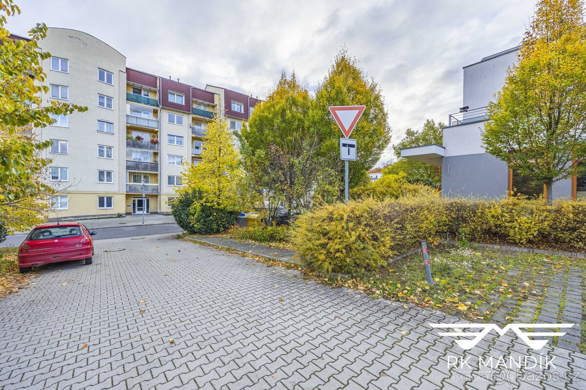 Prodej obchodního prostoru 90 m², Odolena Voda - 13