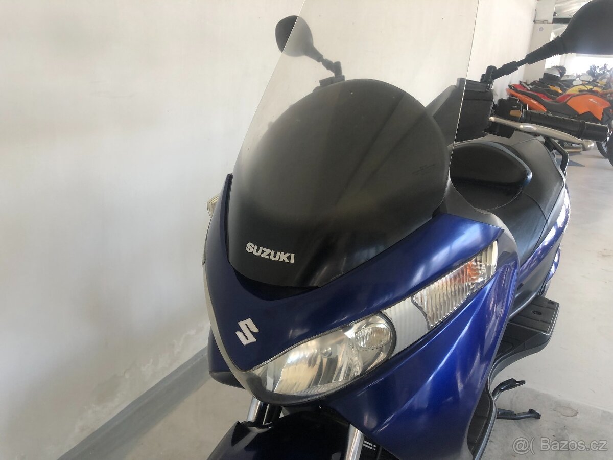 Suzuki Burgman 125 - 13