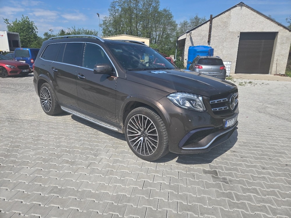 Mercedes Benz AMG GLS 63 - 13