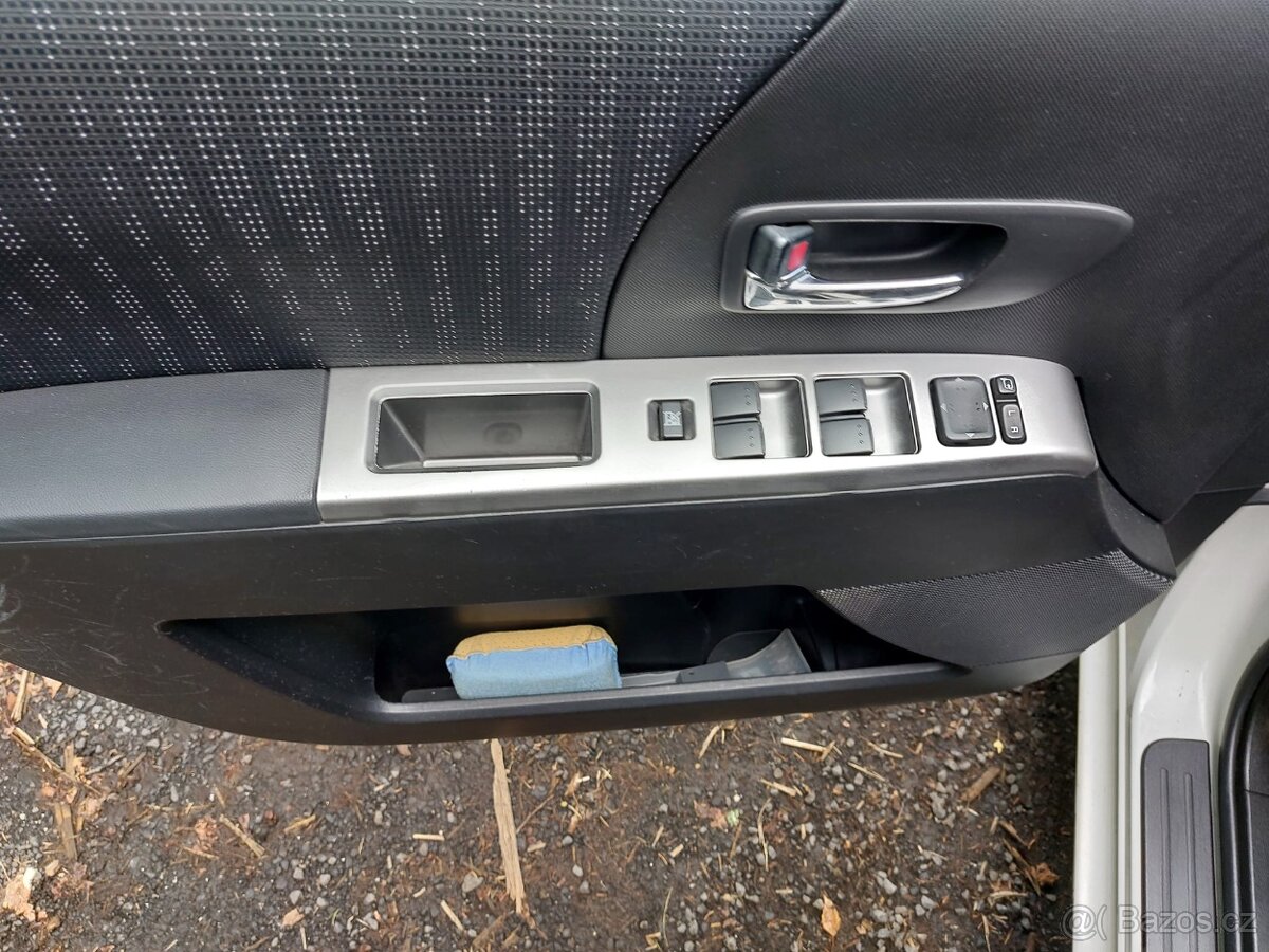 Prodam Mazda 5 , 2.0 Diesel , 7 mist , hezky stav - 13