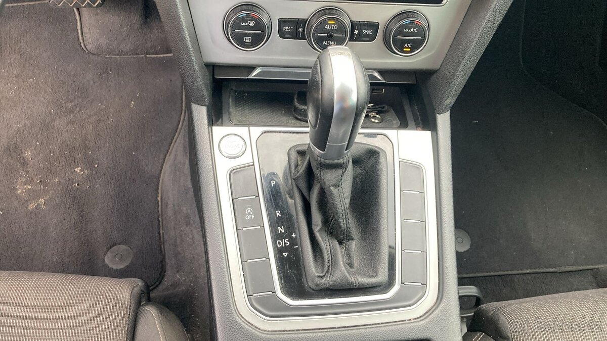 Volkswagen Passat 2.0 TDI - 13