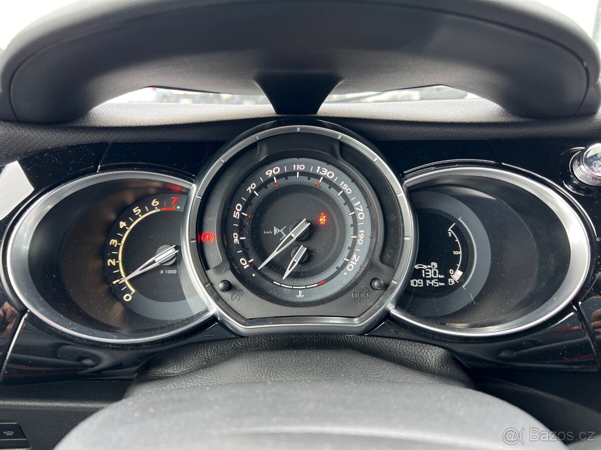 Citroen DS3 1.2 110k NAVI ZÁRUKA SERVIS - 13