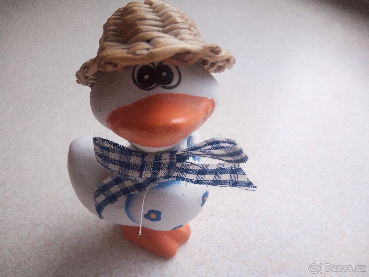 Porcelánové vázičky, košík, pejsek, ovečka, kačer - 13