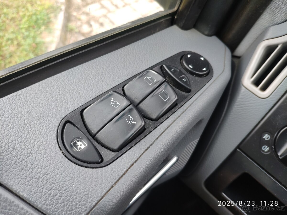 Mercedes Viano 2.2 CDI, VIP 6 MÍST LONG - 13