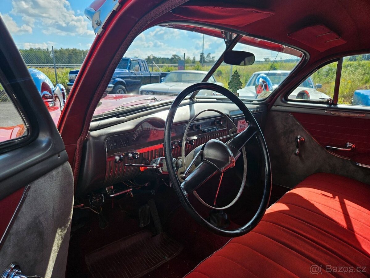 1950 Mercury Eight Sport Sedan - 13