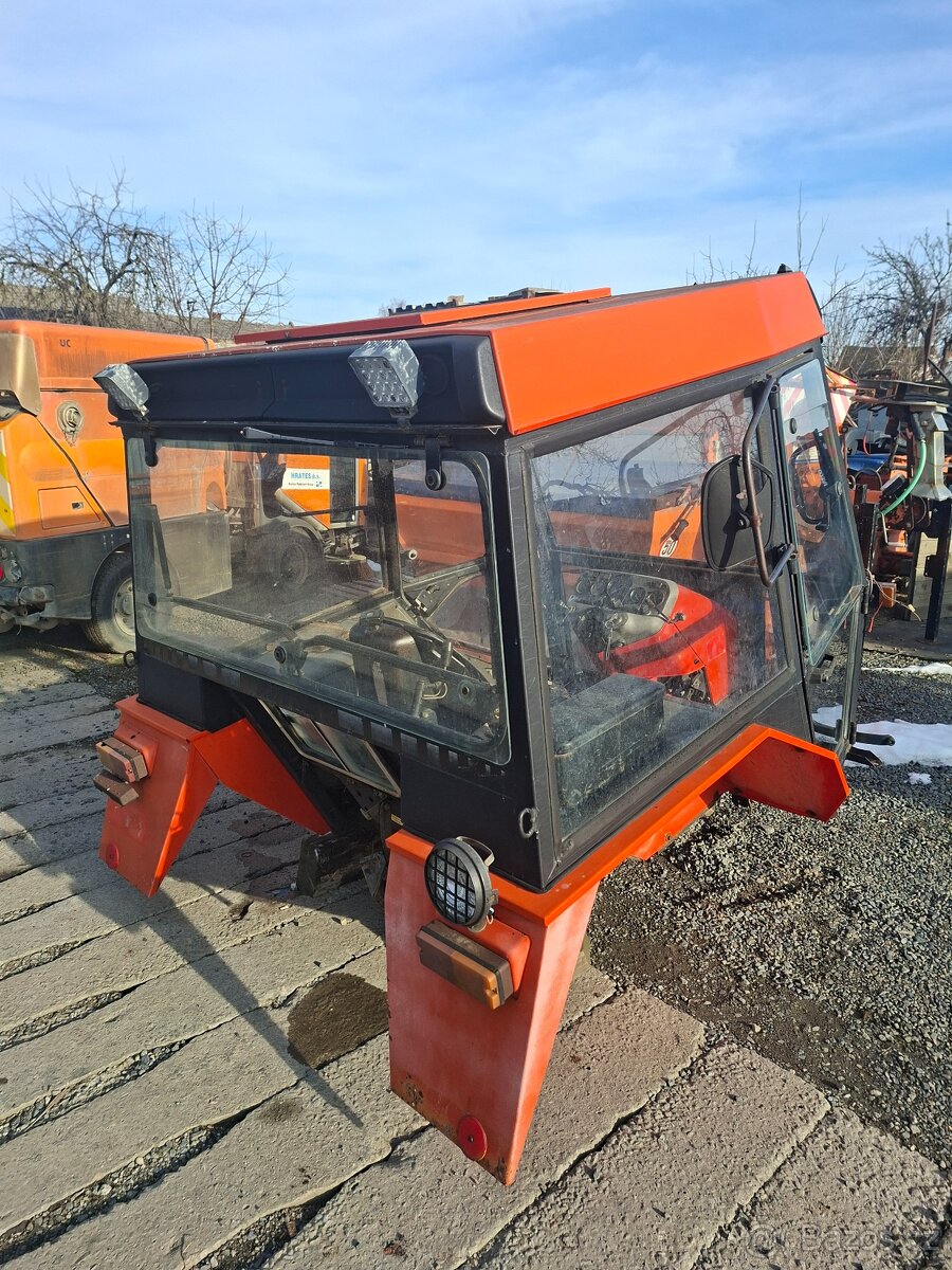 Zetor uřI kabina - 13