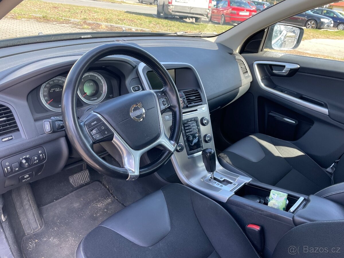 Volvo XC60 2,4 TD, automat, R.v.2011 - 13