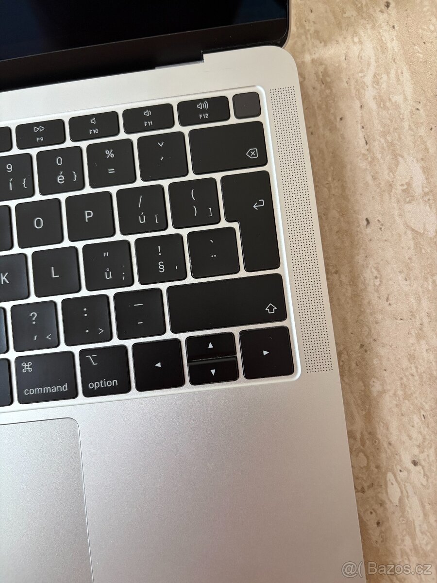 MacBook Air 13" (2018), 8GB RAM, 128GB SSD, Silver - 13
