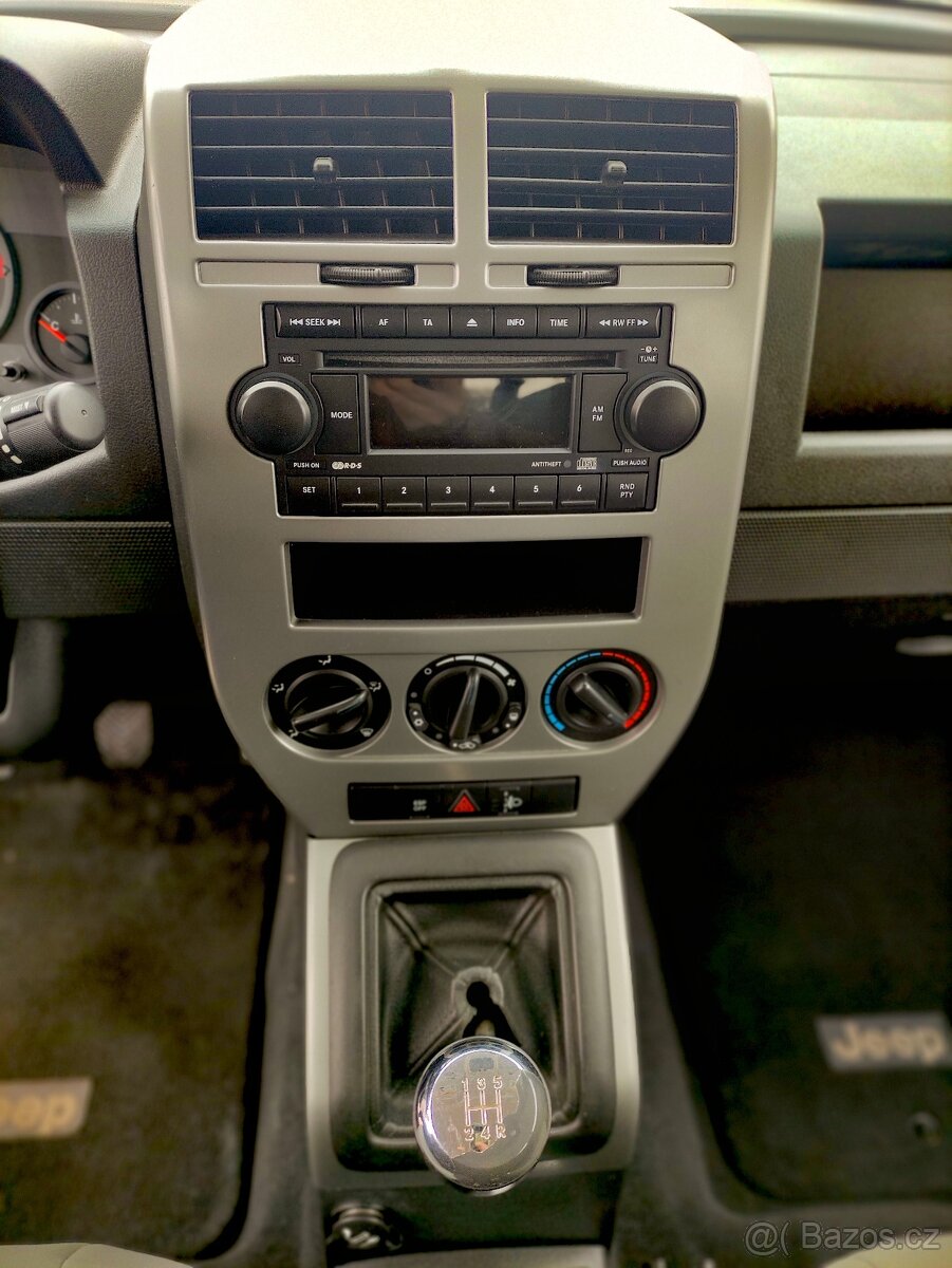 JEEP COMPASS 2.4i VVT 4x4 SPORT,125KW,ALU,ZÁVĚS,MANUÁL - 13