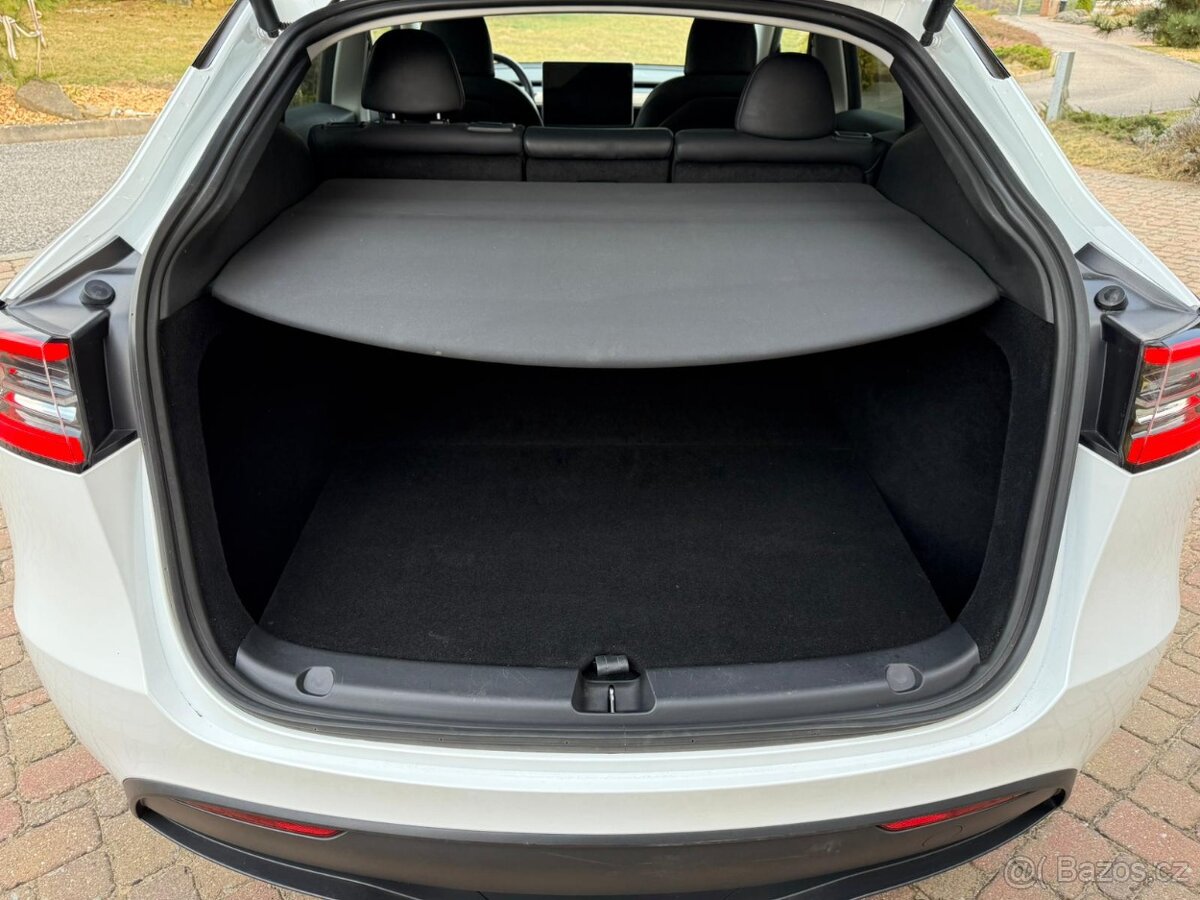 Tesla Model Y Performance Dual Motor - 13