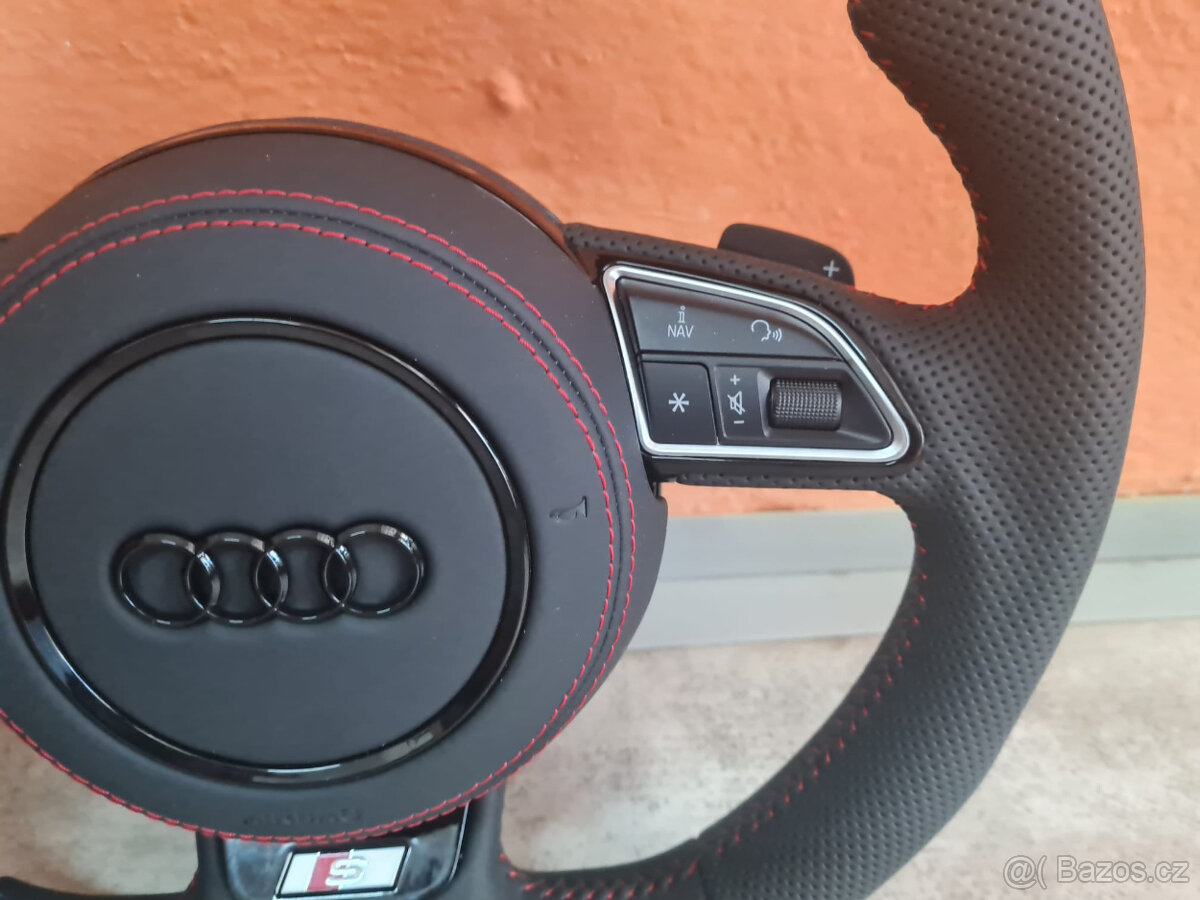 AUDI MULTIFUNKCNY VOLANT S AIRBAGOM A PADLAMI, červená niť - 13