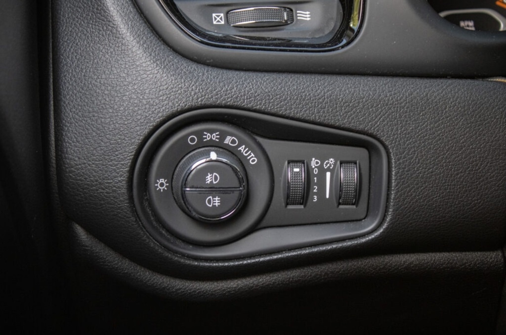 Jeep Renegade 1.0 GSE Night Eagle - 13